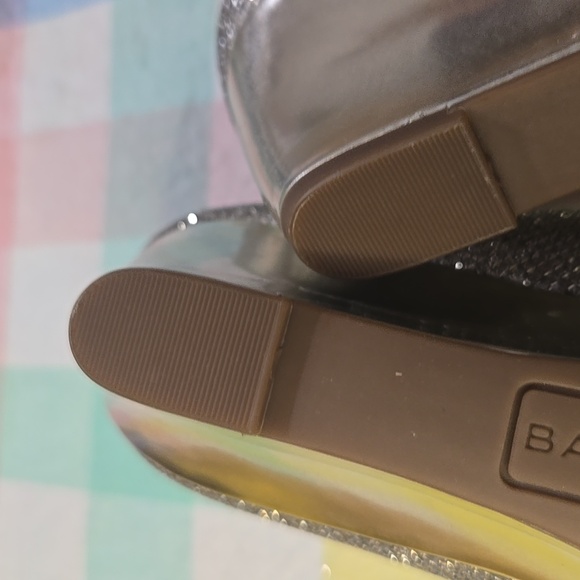 Bandolino women’s size 8 silver/champagne wedge formal party shoe NVTV 298 - Picture 6 of 7